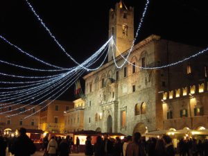 Dal Duomo di Fermo alle 100 torri di Ascoli Piceno